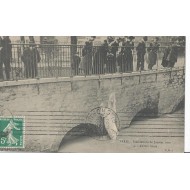 Paris - Inondations de Janvier 1910 - L'Ours blanc